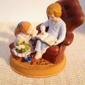 Vintage 1983 Avon 3rd Edition Christmas Memories